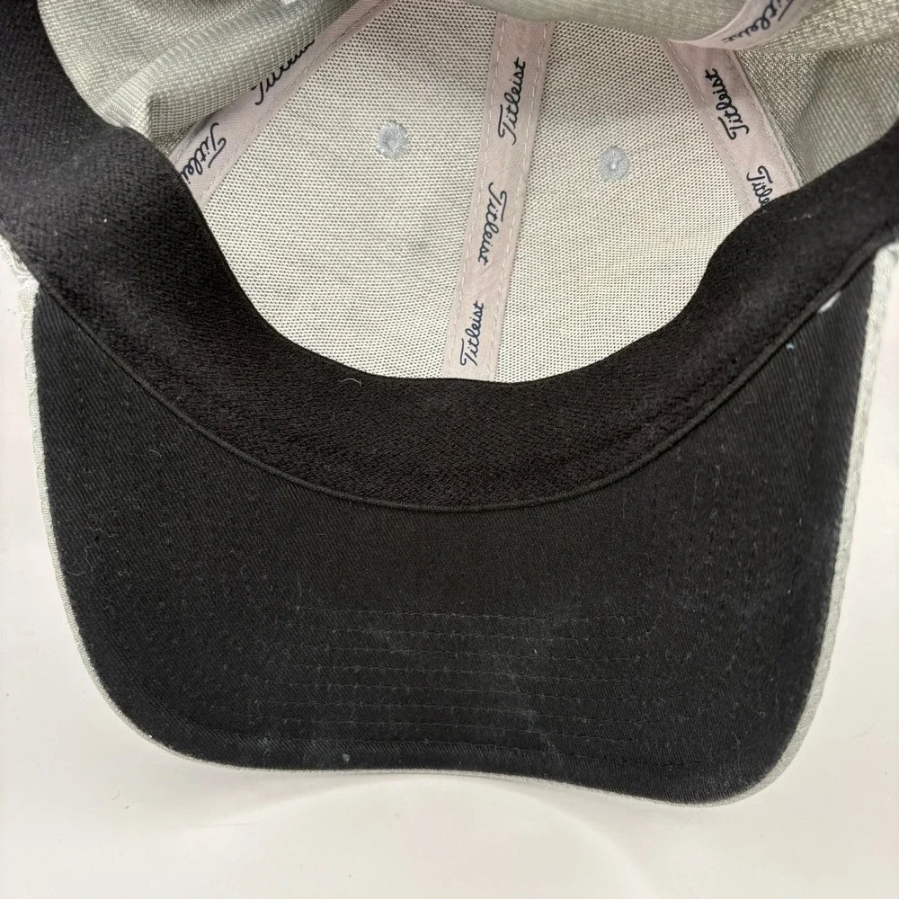 Titleist Pro V1 Golf Cap Hat Grey S/M FootJoy‎ Flexfit Performance